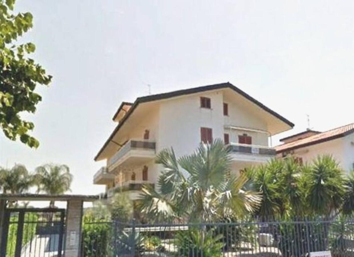 Casa Vacanze Thea Giardini Naxos Eksteriør bilde