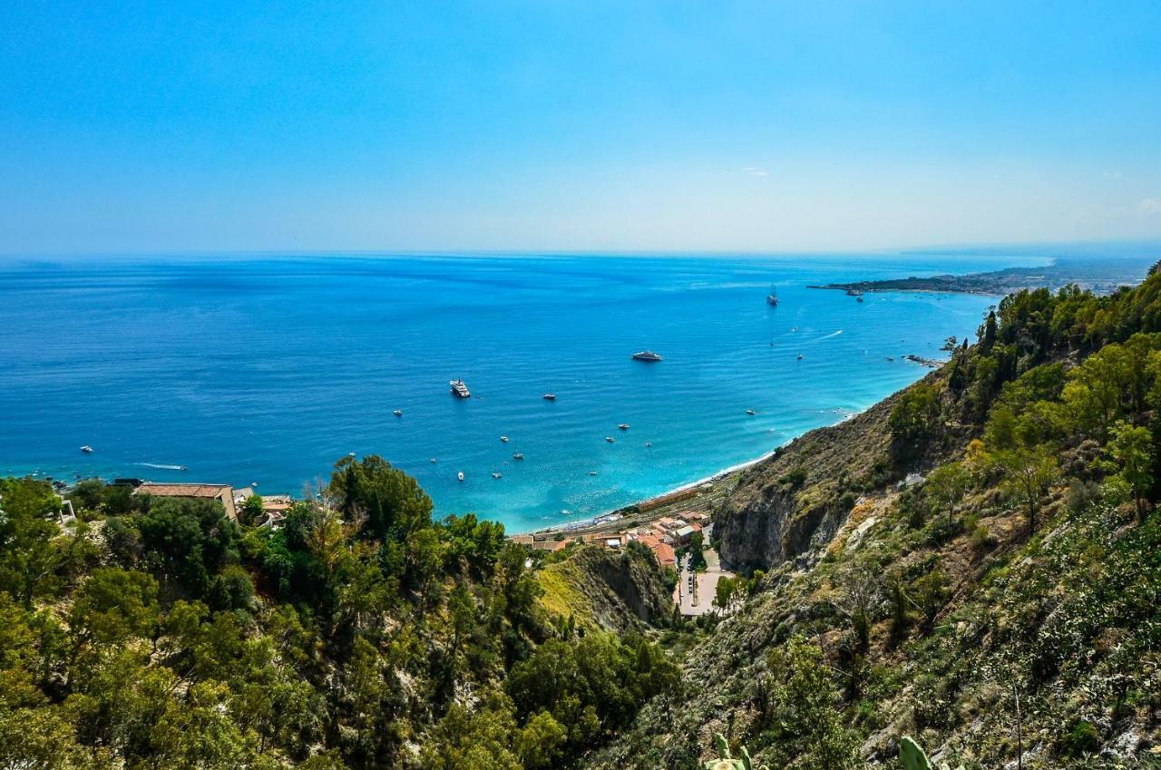 Casa Vacanze Thea Giardini Naxos Eksteriør bilde